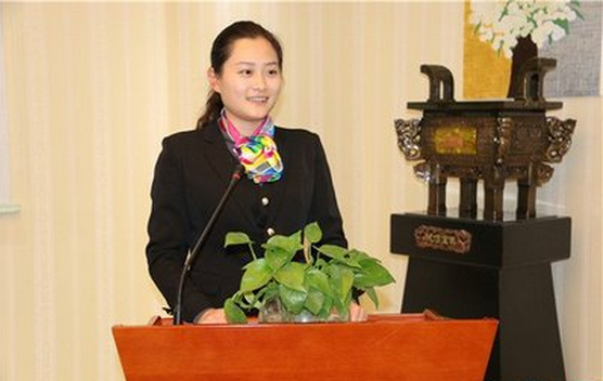 银行主管竞聘演讲稿